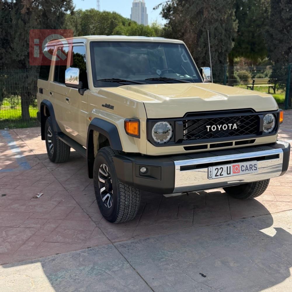 تويوتا لاند كروزر 76